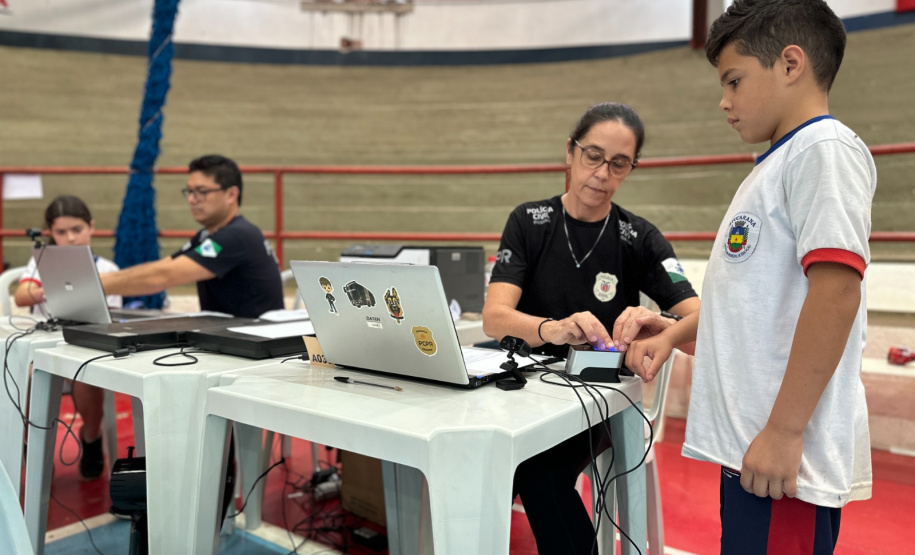 PCPR na Comunidade leva serviços de polícia judiciária e exposições para população de Palotina, Almirante Tamandaré e Pinhais