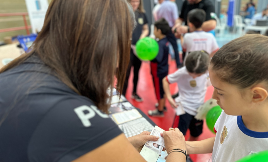 PCPR na Comunidade leva serviços de polícia judiciária e exposições para população de Palotina, Almirante Tamandaré e Pinhais