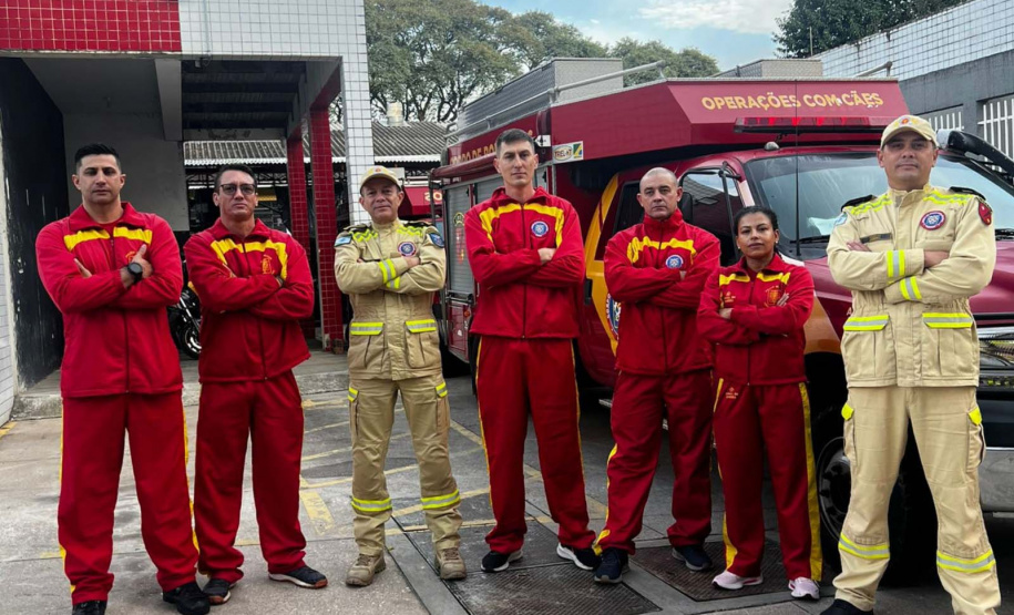 Paraná vai mandar novos bombeiros com cães de busca para o Rio Grande do Sul