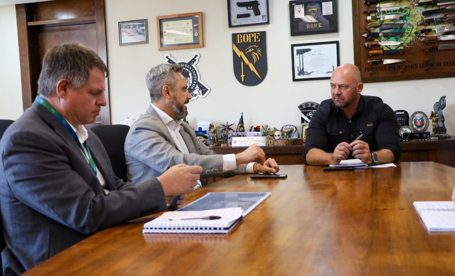 Secretário de segurança se reúne com deputado estadual Fábio Oliveira