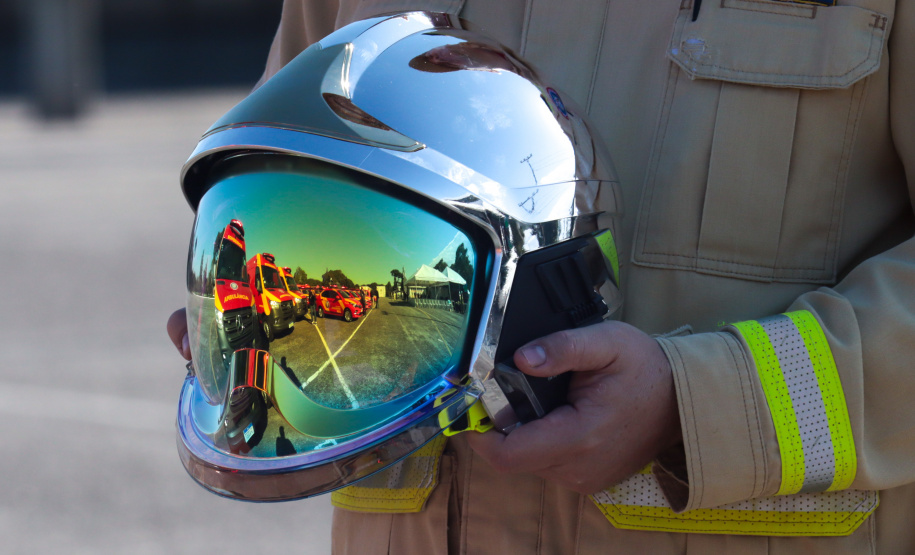 Governador entrega 39 veículos e libera R$ 117 milhões para helicópteros e blindados da PM