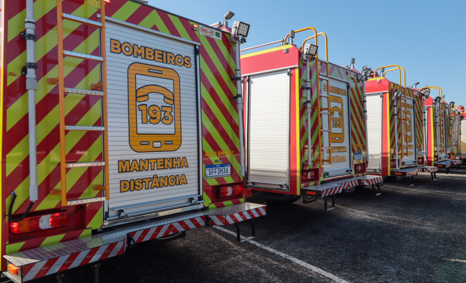 Governador entrega 39 veículos e libera R$ 117 milhões para helicópteros e blindados da PM