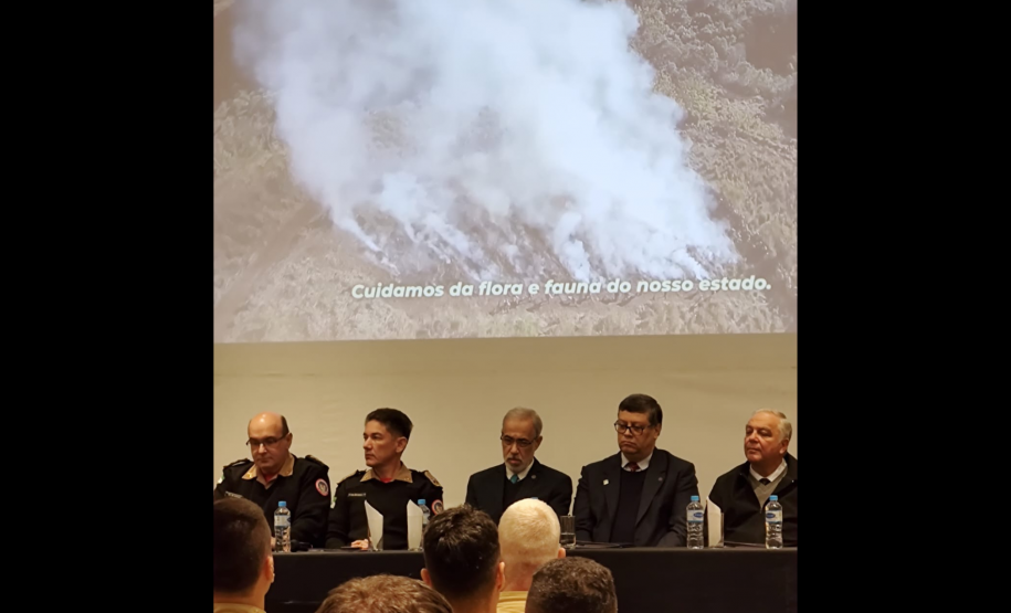 Corpo de Bombeiros promove capacitação sobre técnicas de combate a incêndios
