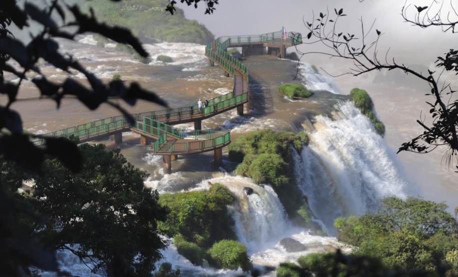 Estado realiza 1º Simpósio Interamericano de Segurança no Atendimento aos Turistas