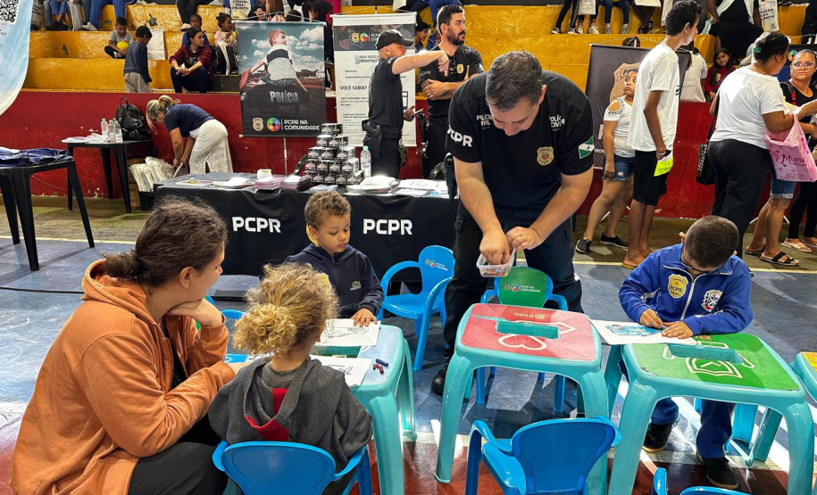 População de Matinhos e Maringá vai receber serviços do PCPR na Comunidade