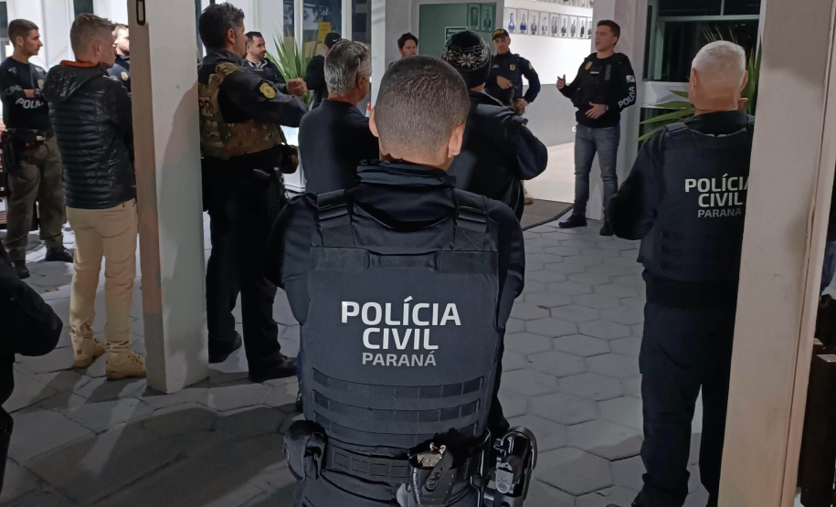 Polícia Civil e PRF fazem operação conjunta contra rede de tráfico na Grande Curitiba
