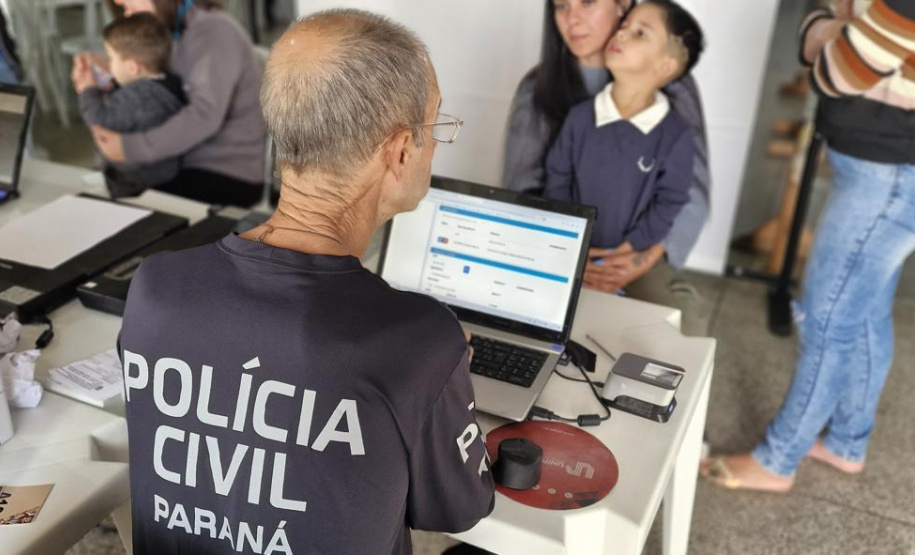 População de Matinhos e Maringá vai receber serviços do PCPR na Comunidade