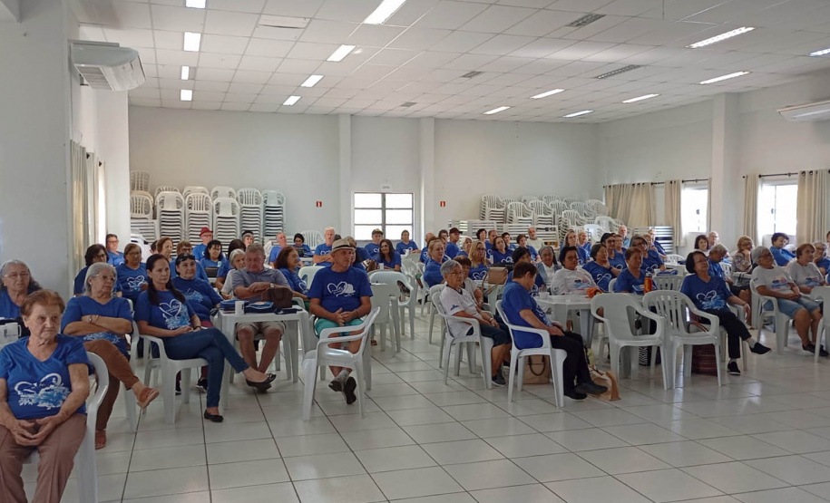 PCPR ministra curso de orientação contra golpes para 600 idosos em Marialva