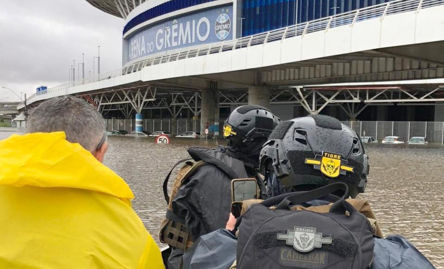 Resgates, policiamento, técnica e solidariedade: Paraná encerra operação no Rio Grande do Sul