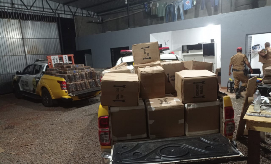 Polícia Militar do Paraná apreende 5,6 toneladas de maconha em Maringá