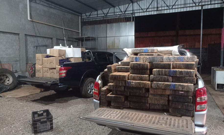Polícia Militar do Paraná apreende 5,6 toneladas de maconha em Maringá