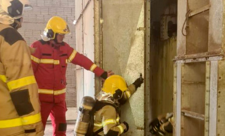 Referência em emergências em silos, Bombeiros do Paraná ministram curso no Acre