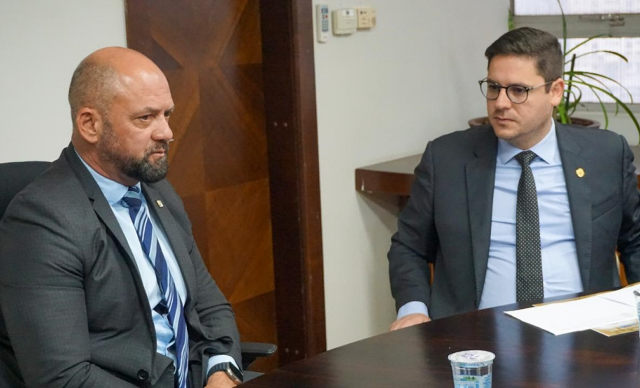 Secretário Hudson recebe o deputado estadual Matheus Vermelho