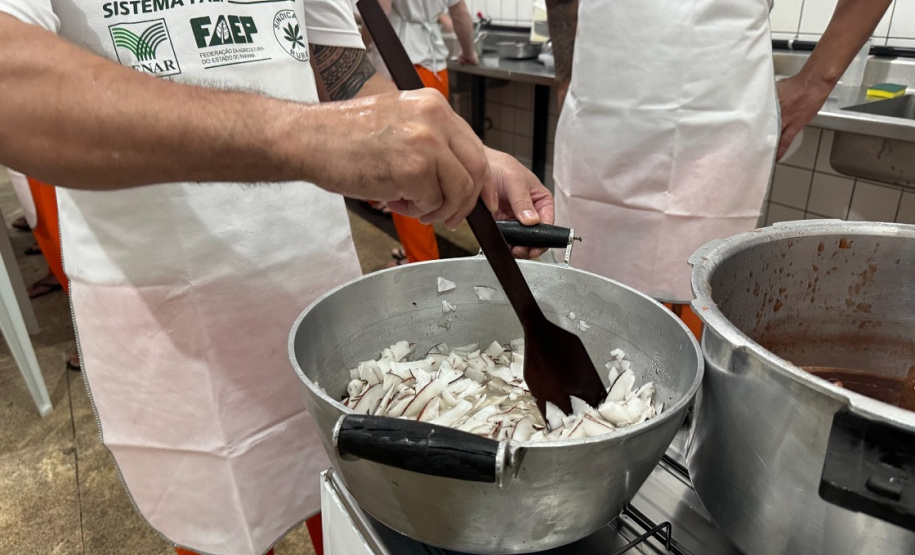 Cerimônia de formatura certifica 21 pessoas privadas de liberdade em cursos de qualificação, em Cascavel