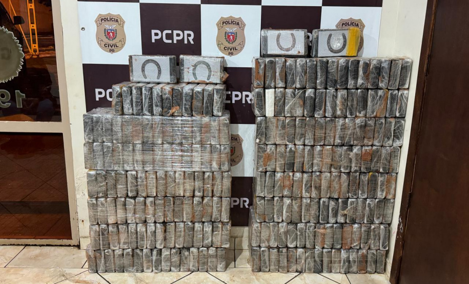 PCPR prende homem em flagrante e apreende 244 quilos de cocaína em Foz do Iguaçu