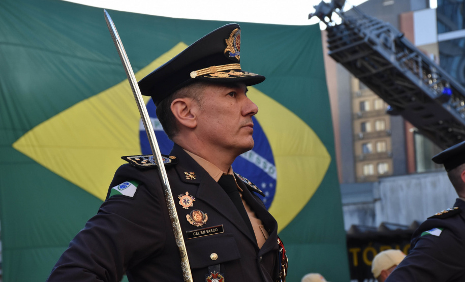 Apoio do CBMPR a outros estados é destaque no Dia do Bombeiro