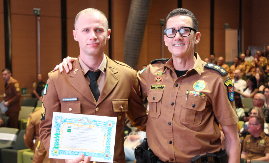 Solenidades em três cidades do Paraná celebram formaturas do Curso de Aperfeiçoamento de Sargentos da PMPR
