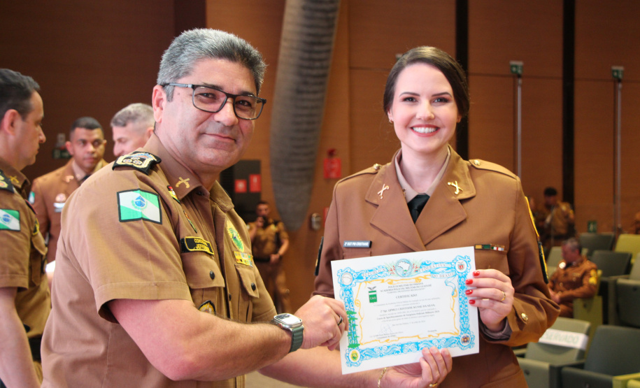 Solenidades em três cidades do Paraná celebram formaturas do Curso de Aperfeiçoamento de Sargentos da PMPR