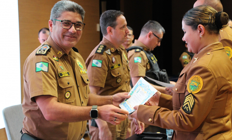 Solenidades em três cidades do Paraná celebram formaturas do Curso de Aperfeiçoamento de Sargentos da PMPR