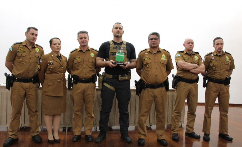 Solenidades em três cidades do Paraná celebram formaturas do Curso de Aperfeiçoamento de Sargentos da PMPR