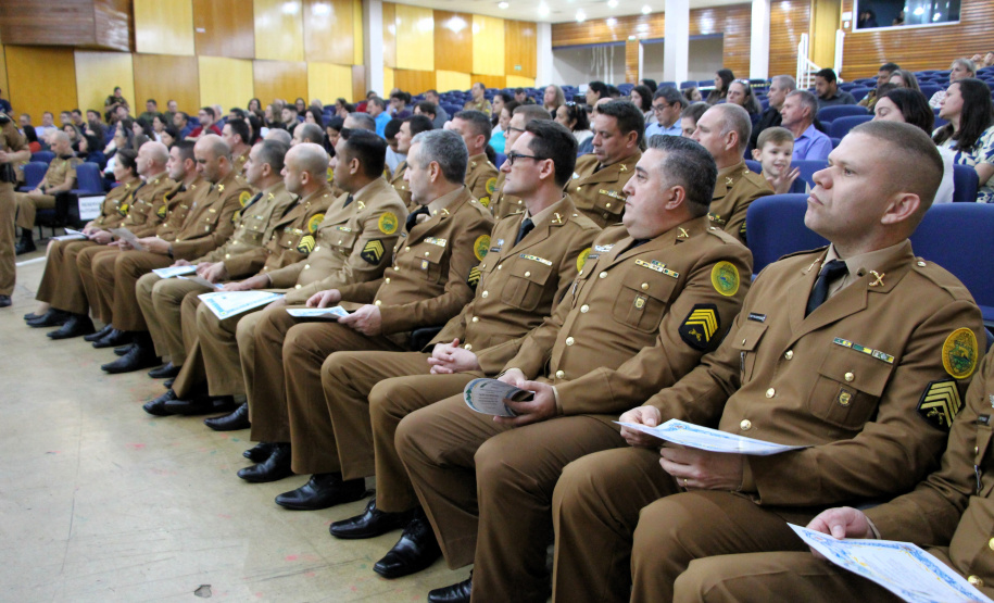 Solenidades em três cidades do Paraná celebram formaturas do Curso de Aperfeiçoamento de Sargentos da PMPR