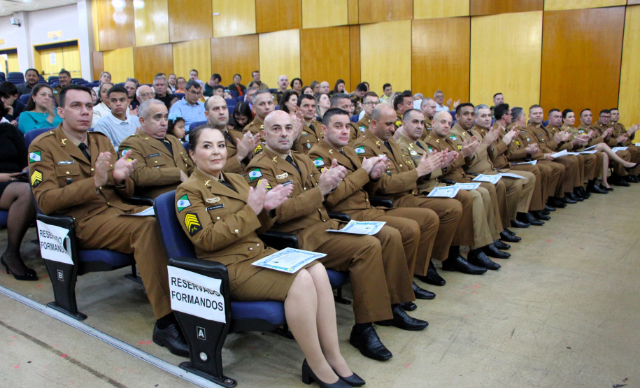 Solenidades em três cidades do Paraná celebram formaturas do Curso de Aperfeiçoamento de Sargentos da PMPR