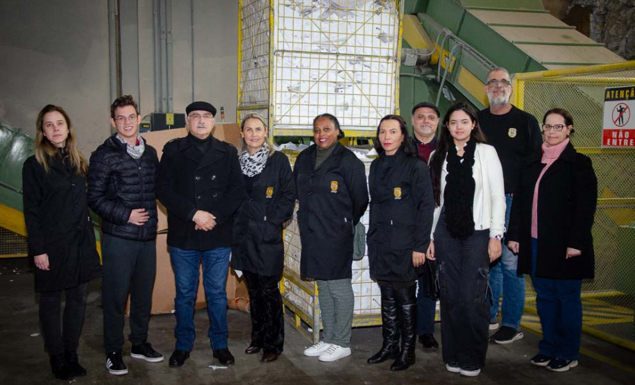 Documentos descartados pela PCPR são reciclados e vão ajudar entidades assistenciais