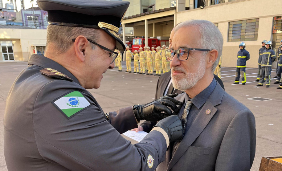 Apoio do CBMPR a outros estados é destaque no Dia do Bombeiro