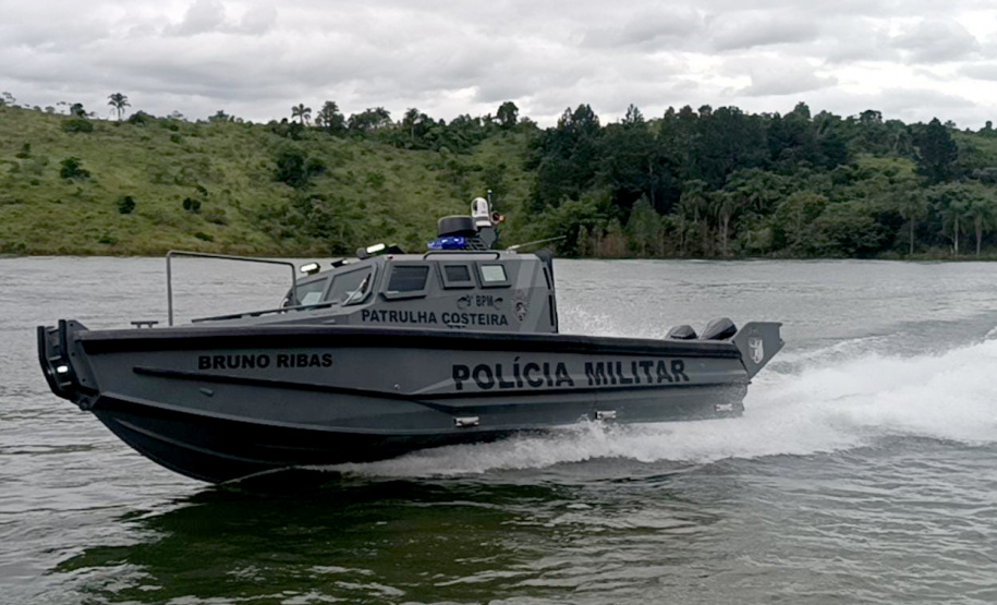 Blindada das águas: lancha resistente a fuzil e de visão termal reforça segurança no mar