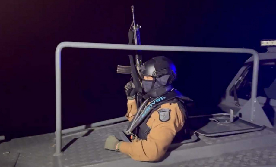 Blindada das águas: lancha resistente a fuzil e de visão termal reforça segurança no mar