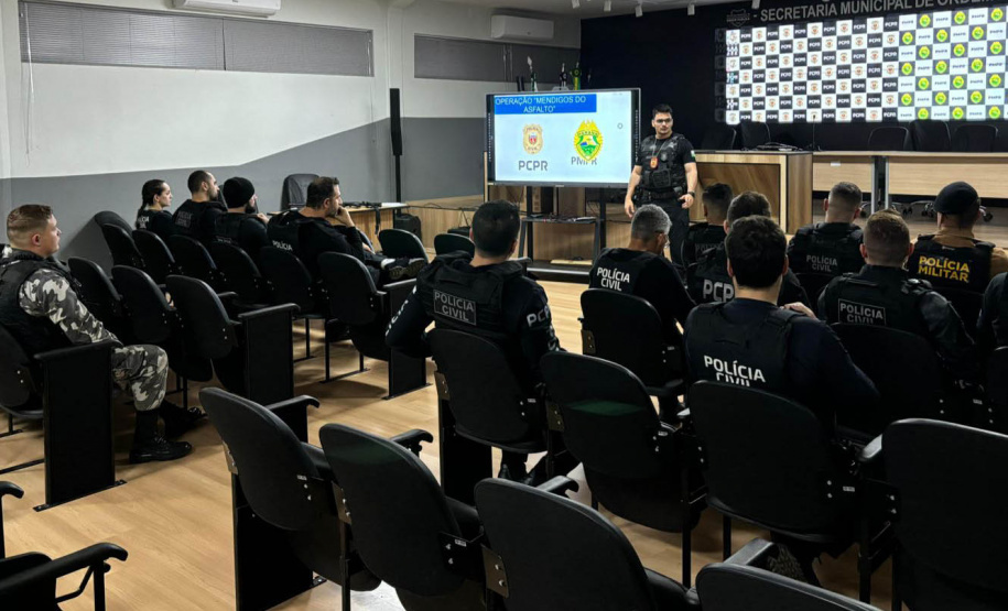 Operação da PCPR com apoio da PMPR mira grupo de roubos de cargas