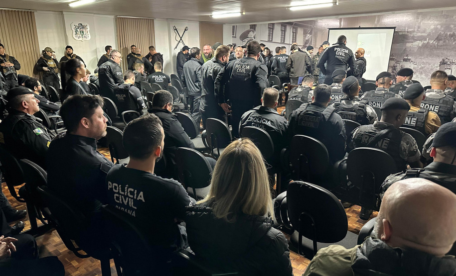 Operação da PCPR e PMPR cumpre 25 mandados de prisão contra o tráfico