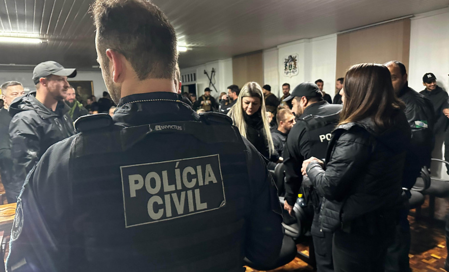 Operação da PCPR e PMPR cumpre 25 mandados de prisão contra o tráfico