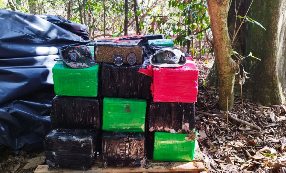 Batalhão de Polícia Ambiental apreende 933 quilos de maconha em Umuarama