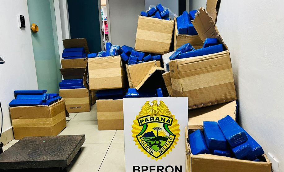 Polícia Militar apreende 488 quilos de maconha em Ouro Verde do Oeste