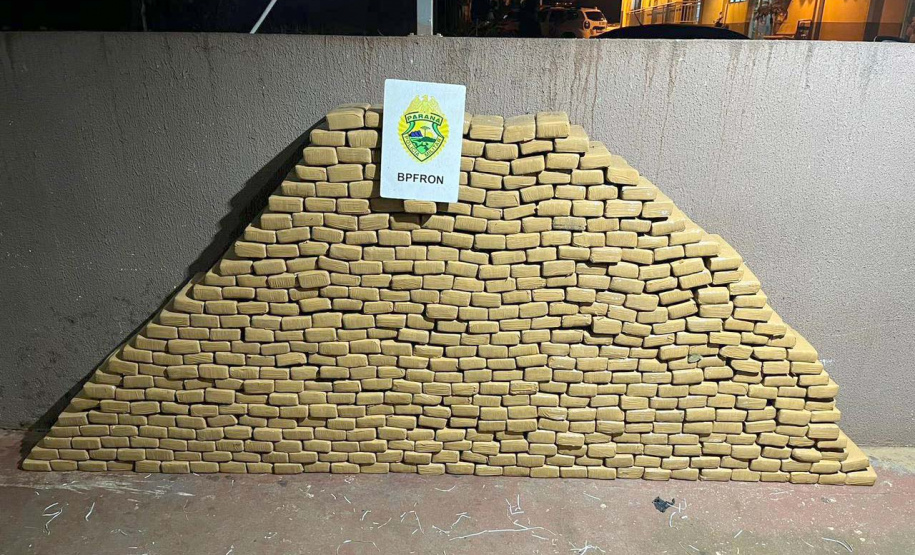Polícia Militar do Paraná apreende mais de meia tonelada de maconha em Foz do Iguaçu