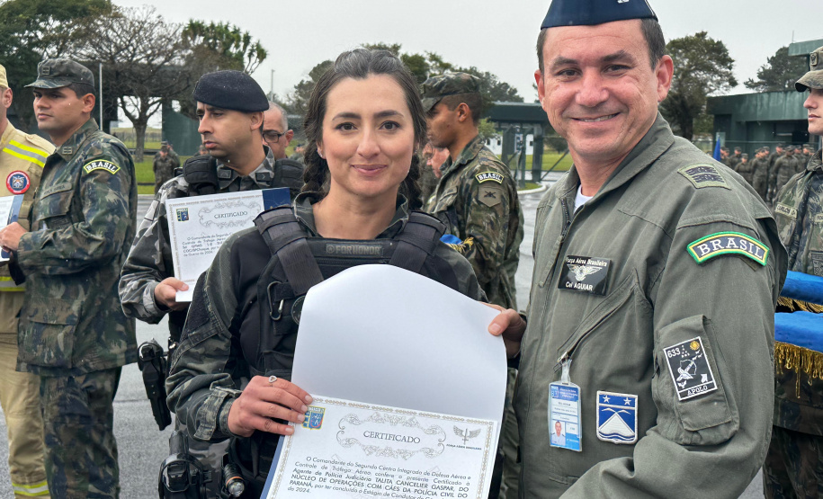 Policiais civis se formam no curso Condutores de Cães de Guerra da Força Aérea Brasileira