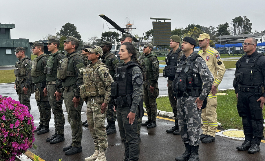 Policiais civis se formam no curso Condutores de Cães de Guerra da Força Aérea Brasileira