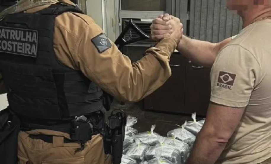 Polícia Militar e Polícia Federal apreendem pasta base de cocaína no terminal de containers de Paranaguá