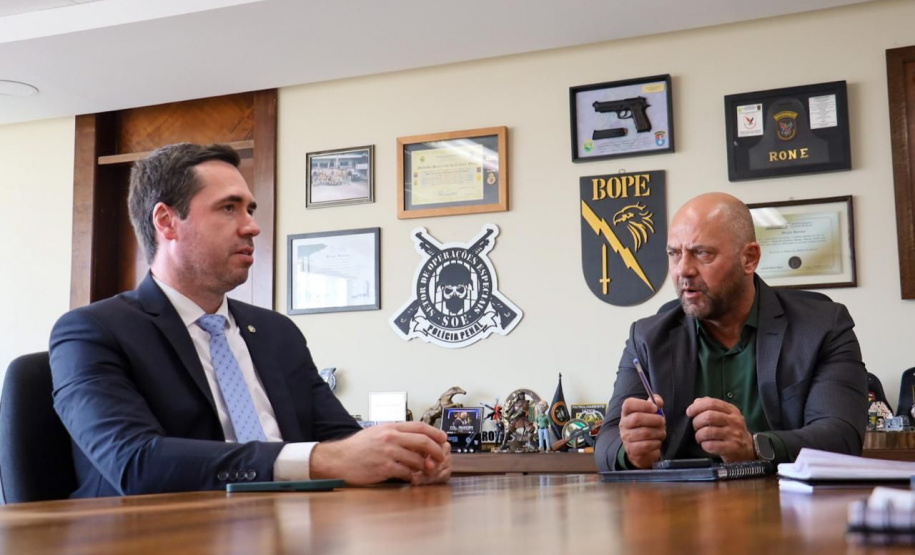 Secretário recebe defensor público-geral do Paraná