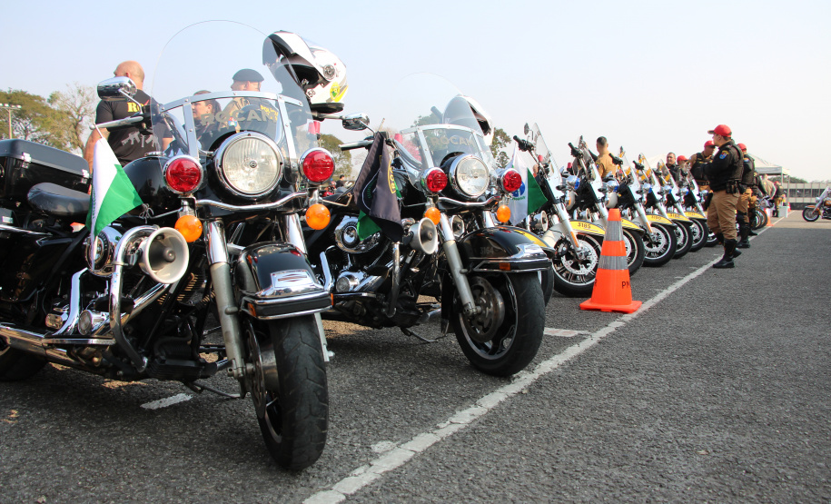 PMPR realiza Passeio Motociclístico e Encontro de Carros Antigos em comemoração aos 170 anos da corporação