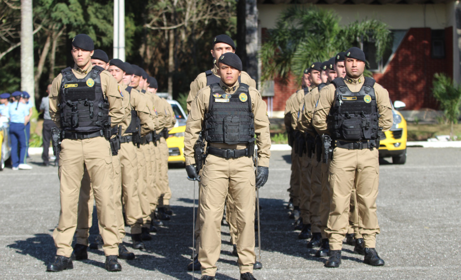 Desfile de 170 anos mostra evolução da tecnologia usada pela PM para ajudar população