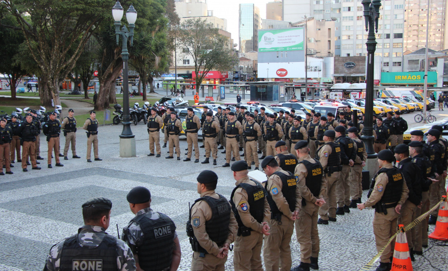 PMPR lança Operação Força Visível e intensifica policiamento na capital paranaense