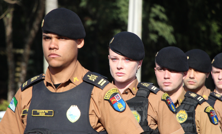 Desfile de 170 anos mostra evolução da tecnologia usada pela PM para ajudar população