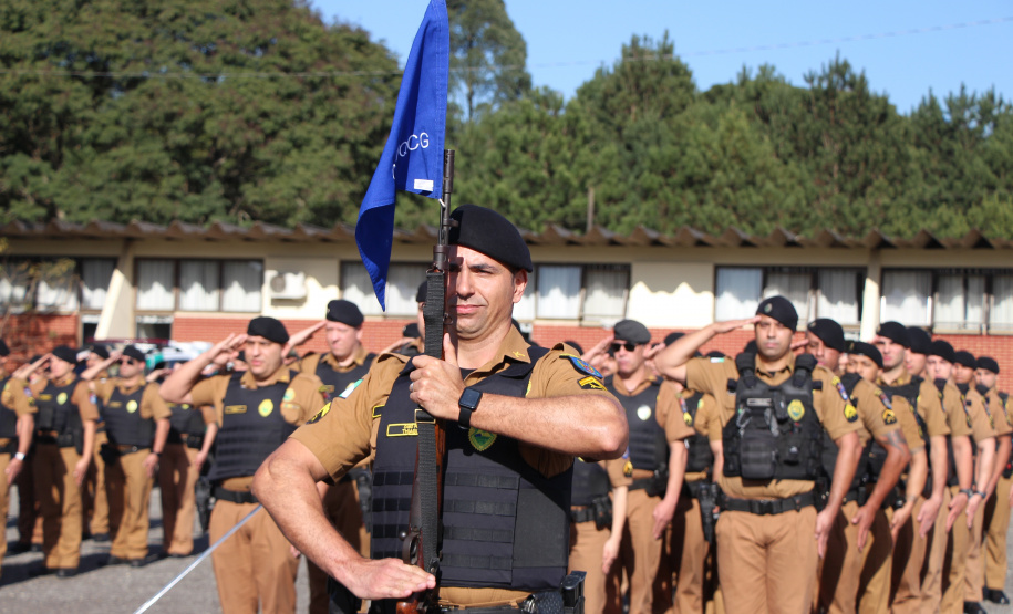 Desfile de 170 anos mostra evolução da tecnologia usada pela PM para ajudar população