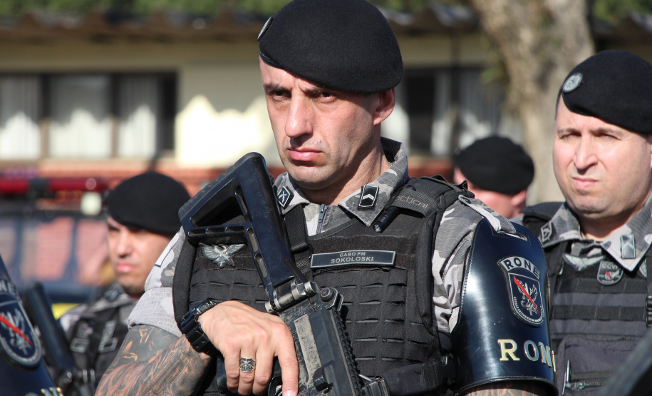 Desfile de 170 anos mostra evolução da tecnologia usada pela PM para ajudar população