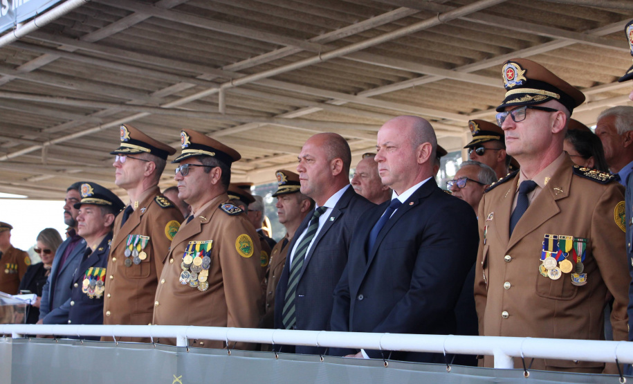 Desfile de 170 anos mostra evolução da tecnologia usada pela PM para ajudar população