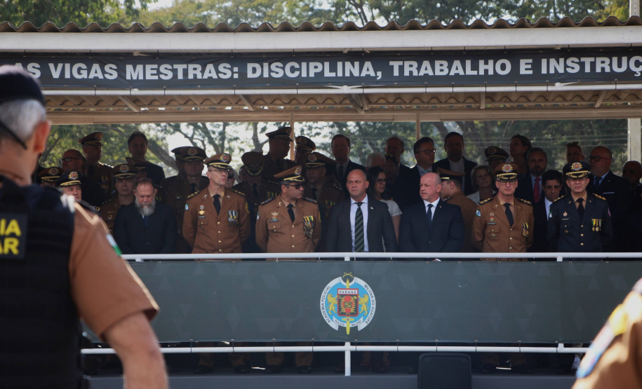 Desfile de 170 anos mostra evolução da tecnologia usada pela PM para ajudar população