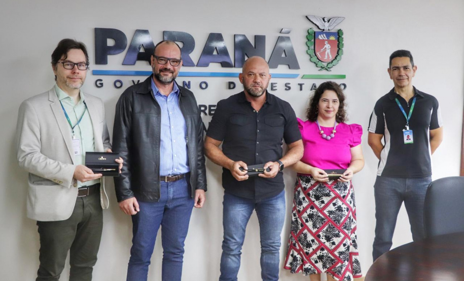 Secretário Hudson recebe presidente do SINPOAPAR