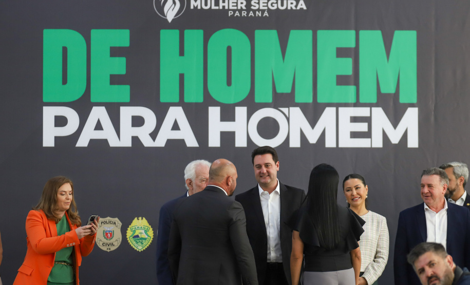 Governador lança projeto de conscientização para combater violência contra a mulher